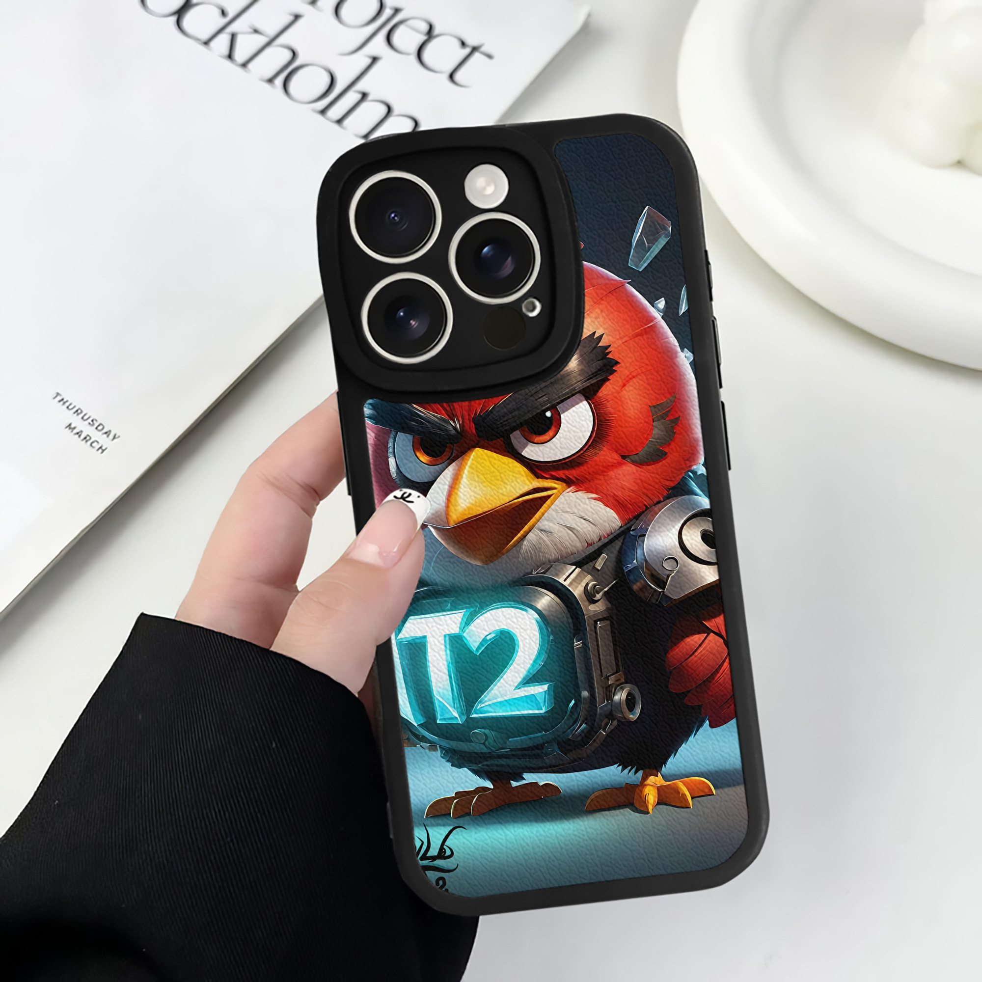 （画像用） Angry Birds アングリーバード 【iPhone 16シリーズ対応】シリコンスマホケース（レザー調） 材質：シリコン